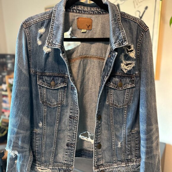 American Eagle Distressed Jean Jacket - Picture 1 of 7